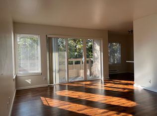 510 NE 98th St APT 102, Seattle, WA 98115