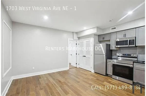 Building Photo - 1703 W Virginia Ave NE #3