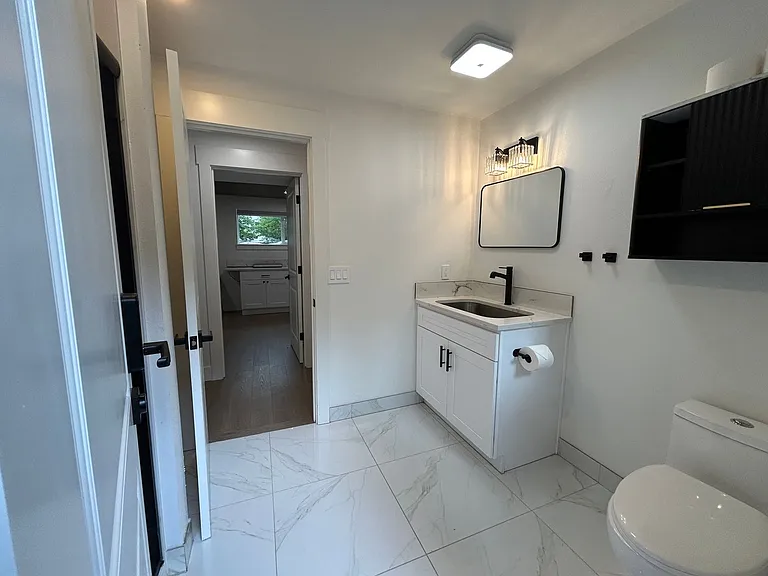 15136 SE Gladstone St #B — Photo 12