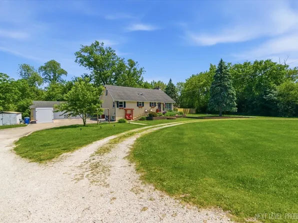 1N255 Prairie Ave, Glen Ellyn, IL 60137