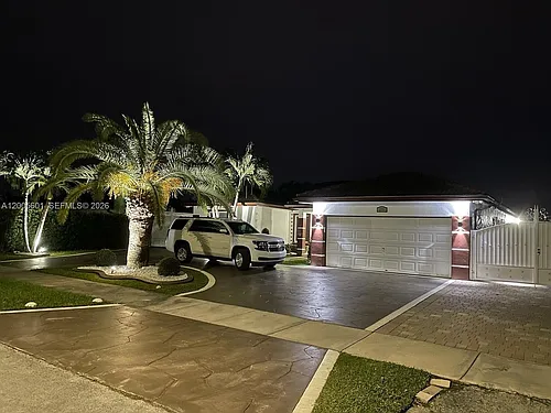12754 SW 209th Ln Photo 1