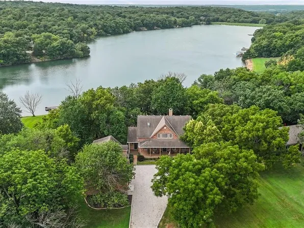 14 Timber Lake Rd, Lane, KS 66042