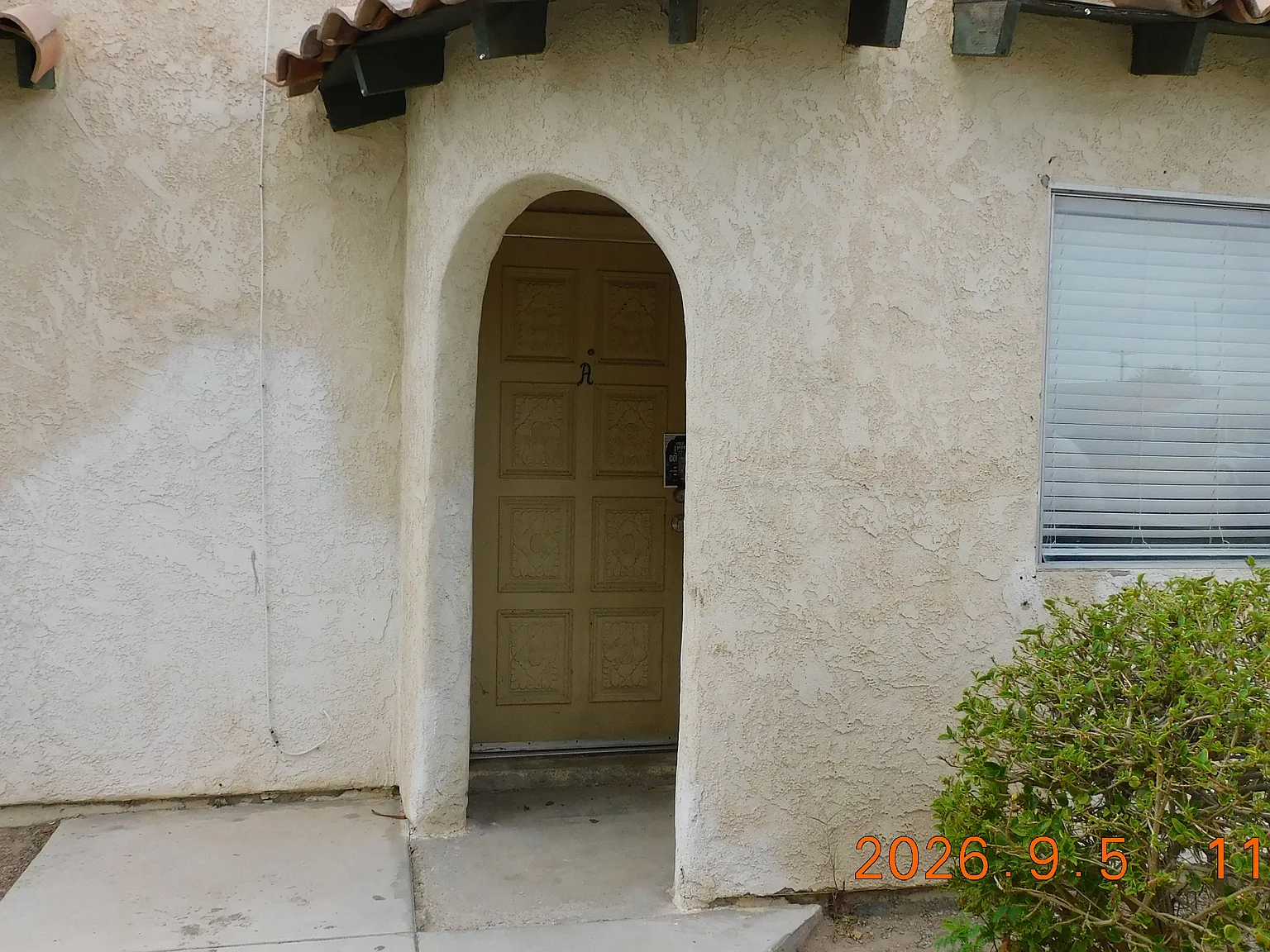 2 bed, $895 — Photo 2