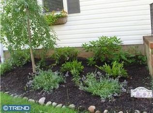 25 Mohala Pl, Makawao, HI 96768