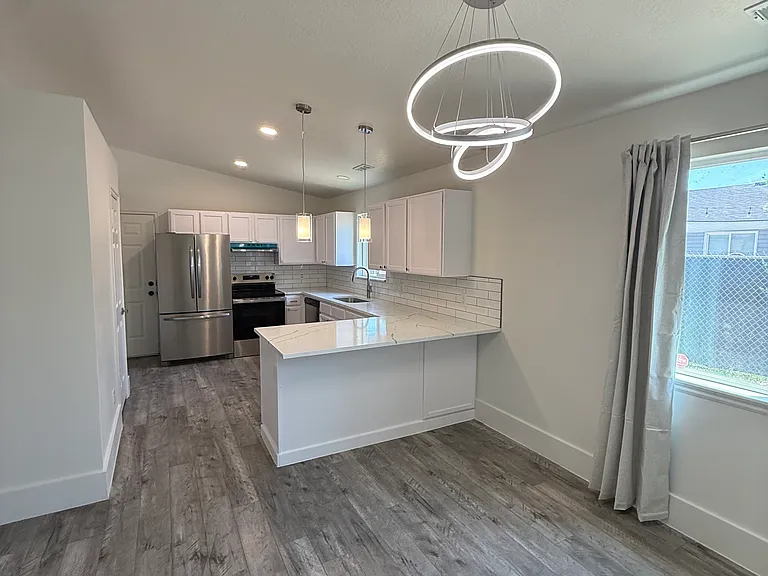 3087 S 9200 W — Photo 12
