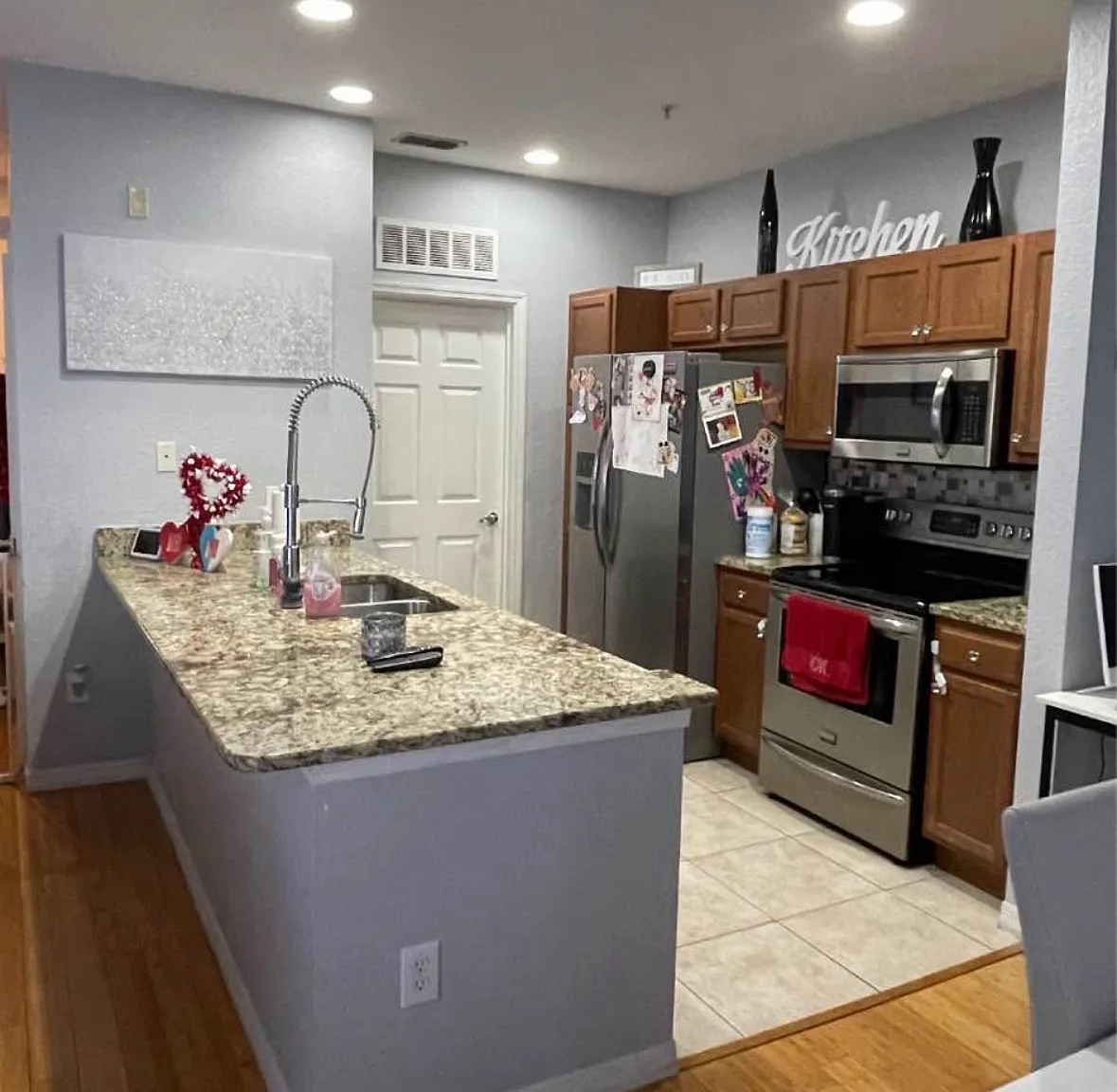 2 bed, 2.5 bath, 1250 sqft, $1,950 — Photo 3