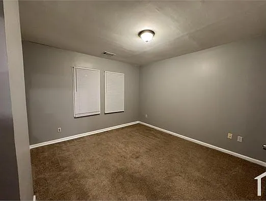 800 E Starr Ave