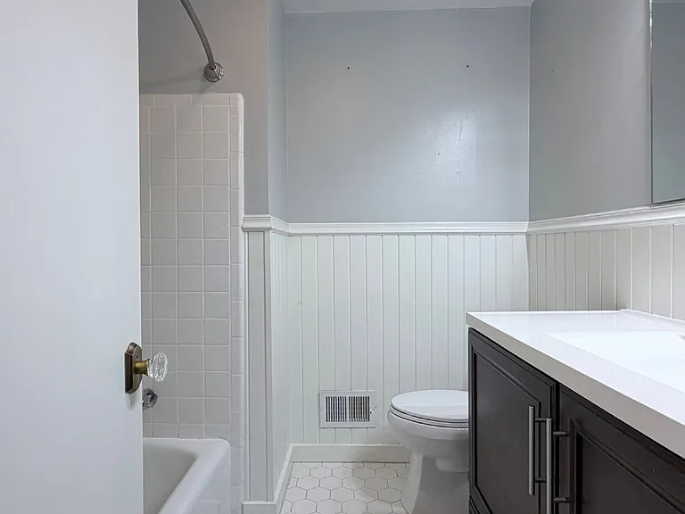 18 Carjen Ave — Photo 47