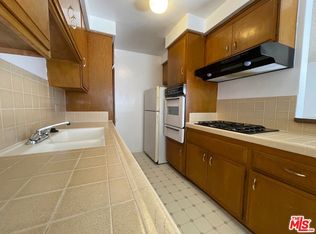 11727 Mayfield Ave APT 8, Los Angeles, CA 90049