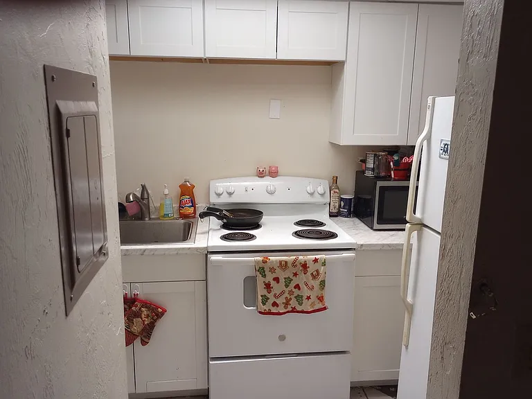 613 SW 75th St #111 — Photo 7