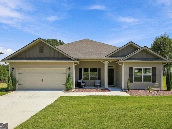 296 N Brooks Village Dr N, Pendergrass, GA 30567