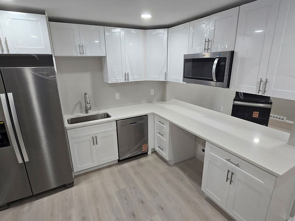 kitchen upstairs
