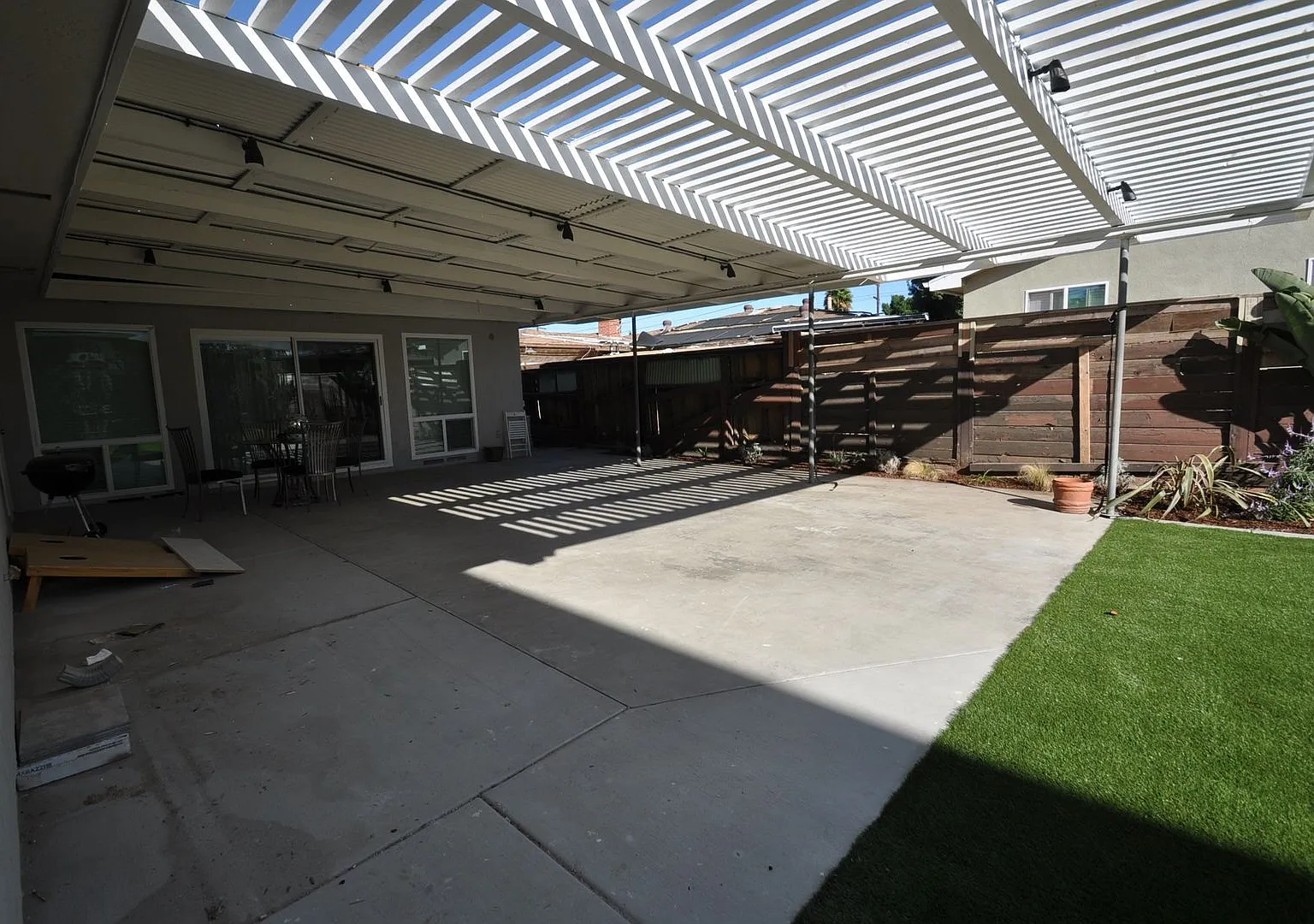 6BD/2.5BA, Amazing Yard! — Photo 4