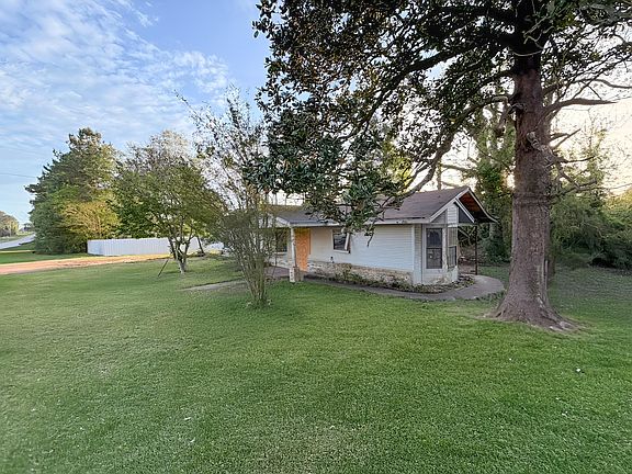 4th image of 18420 Fm 92 Rd S