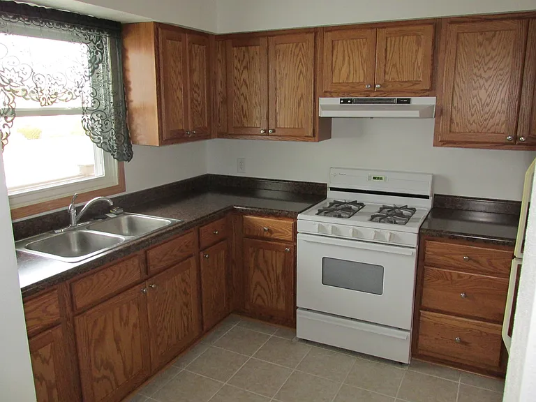 810 Dilenbeck Dr #1-4 — Photo 8