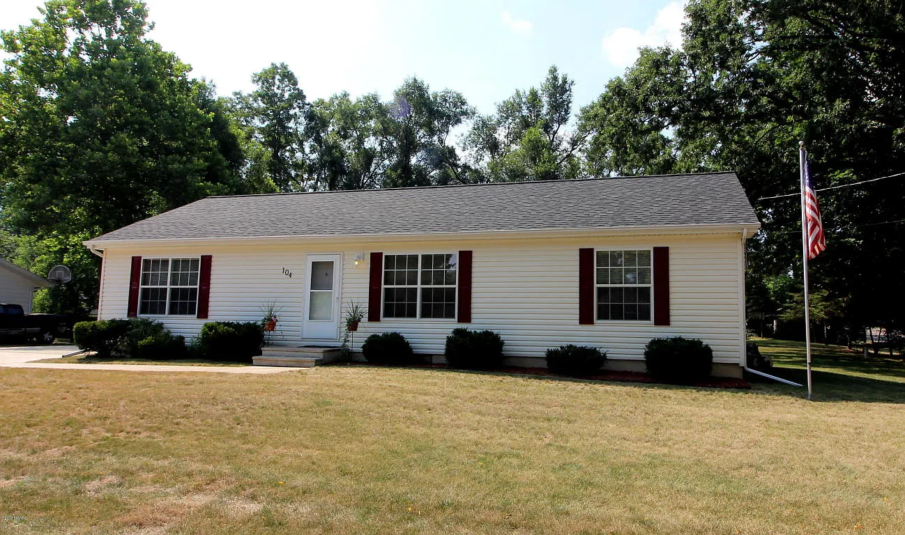 104 Arcadia Blvd photo 1