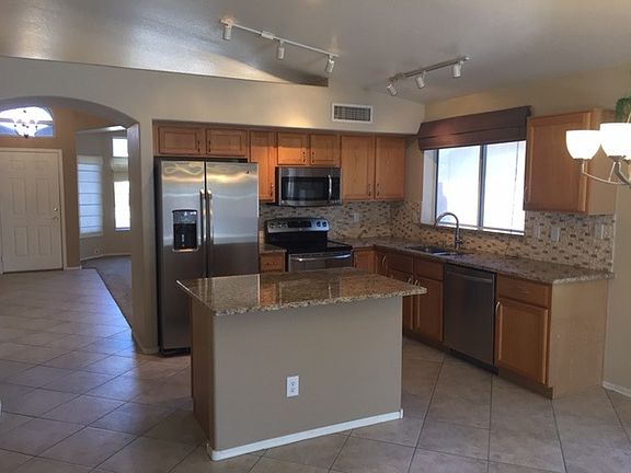 Updated Kitchen w/ Island