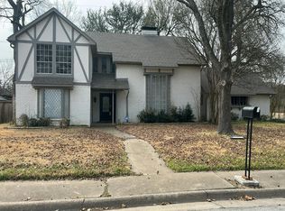 344 Woodbrook Dr, Desoto, TX 75115