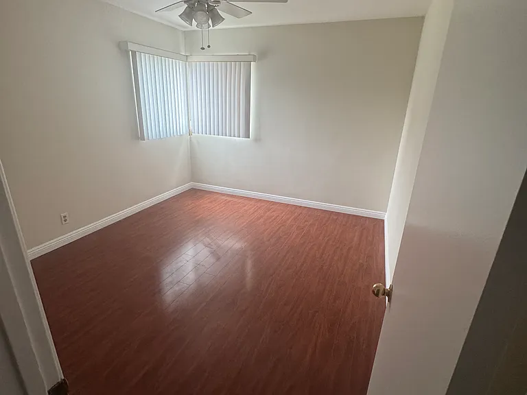 740 N Edinburgh Ave #1 — Photo 4