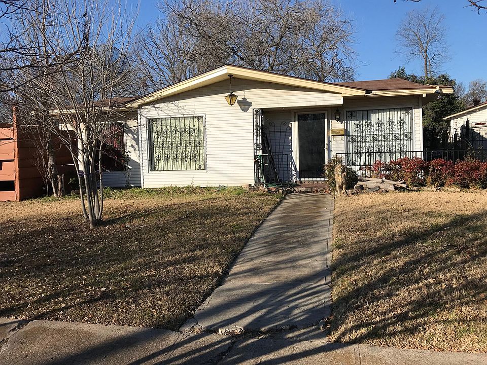 1st image of 902 Indian Hills Dr