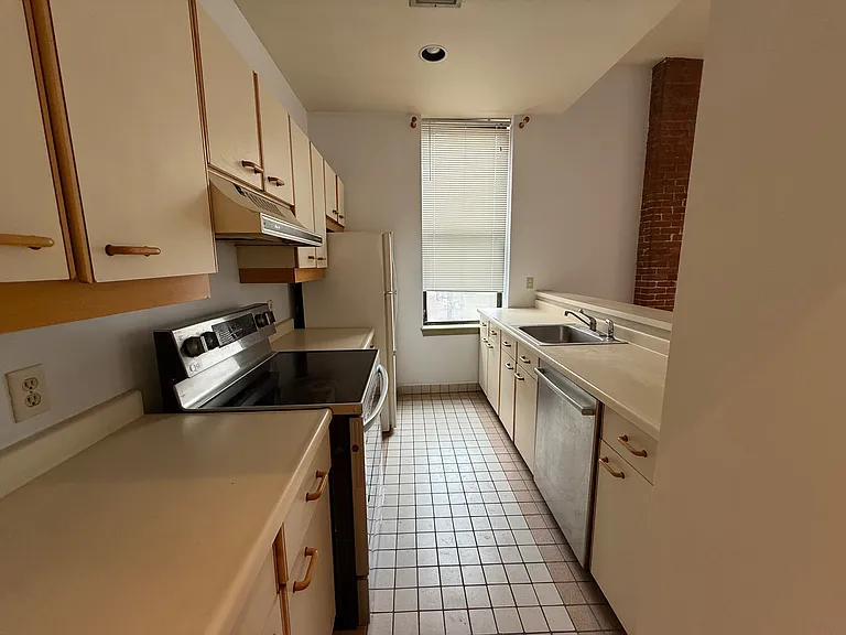 40 Worcester Sq #5 — Photo 4