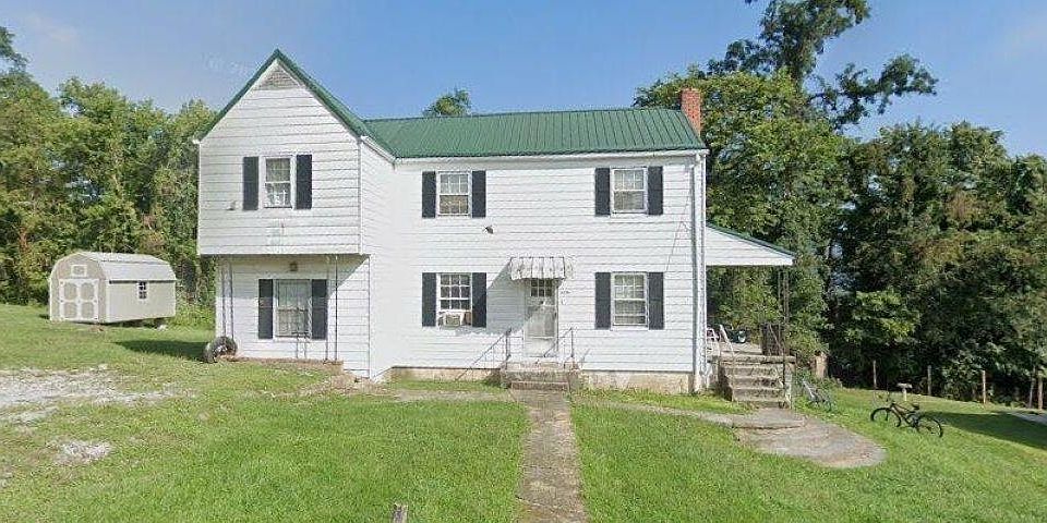 2nd image of 305 Maple Ave
