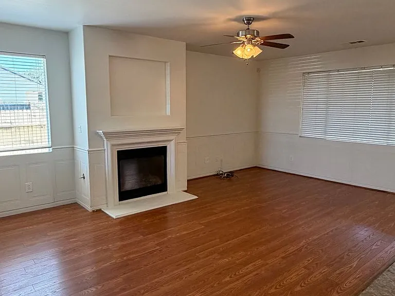 118 Emerald Isle Way — Photo 7