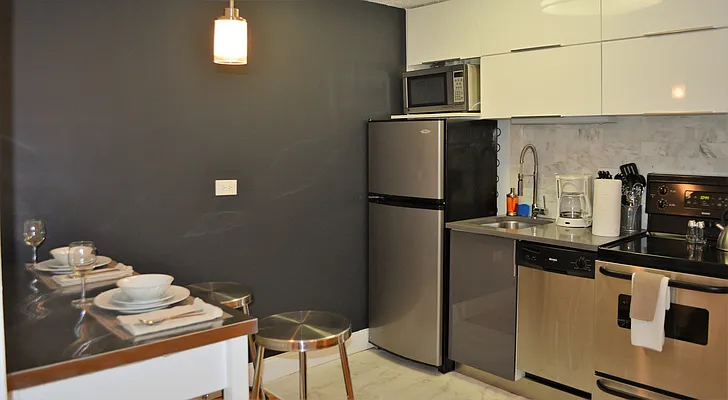 Rented by Global Realty Opportunities | media 7