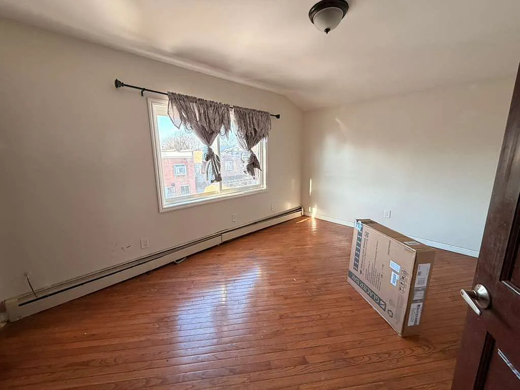 Building Photo - 116-30 Merrick Blvd #2