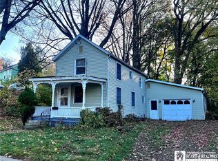 12 Leverett St, Fredonia, NY