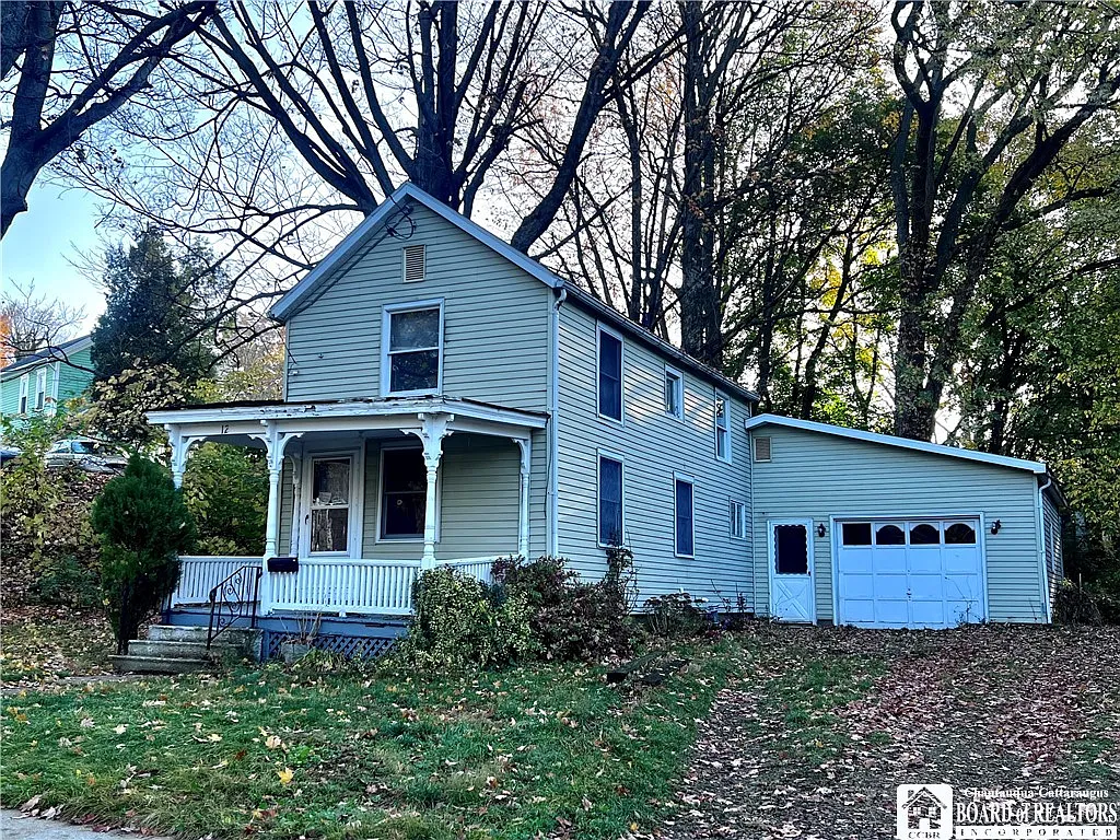 12 Leverett St photo 1