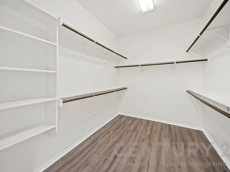 1205 Crest Ridge Dr — Photo 14