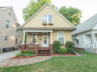 835 N Walnut St, Springfield, IL 62702