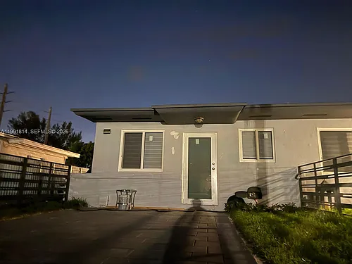 225 SW 76th Ct #225 Photo 1