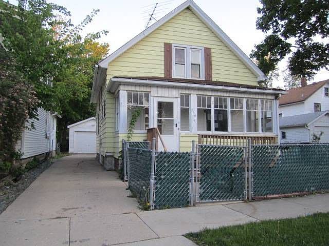1st image of 256 W Illinois Ave