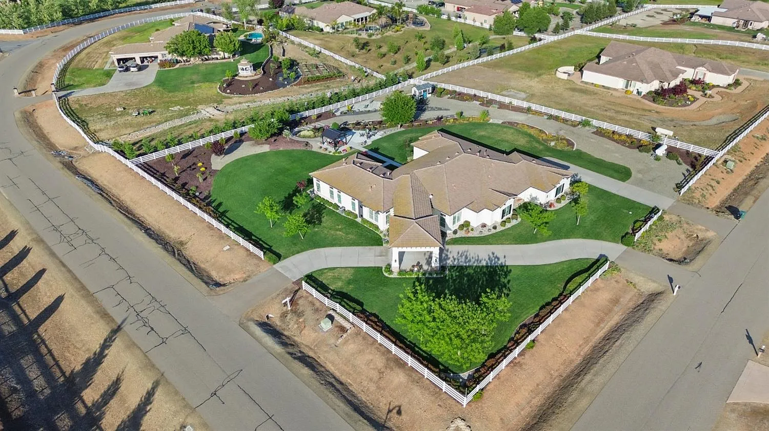 11815 Trailrider Dr photo 1