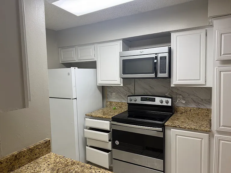 3550 Country Square Dr #112 — Photo 10