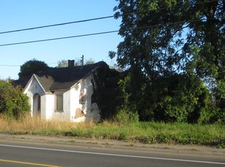 3808 3rd St, Tillamook, OR 97141