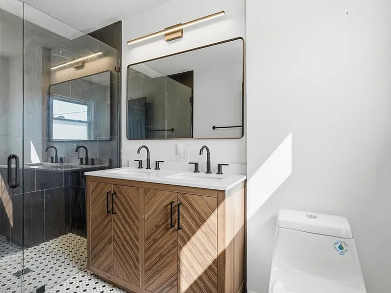 3313 Greenwood Dr — Photo 13