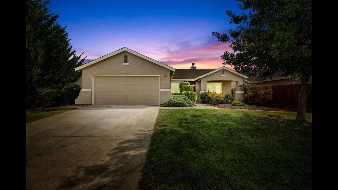 160 Hudson Way photo 1