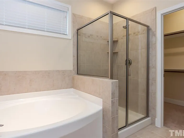 1553 Fullerton Pl — Photo 11