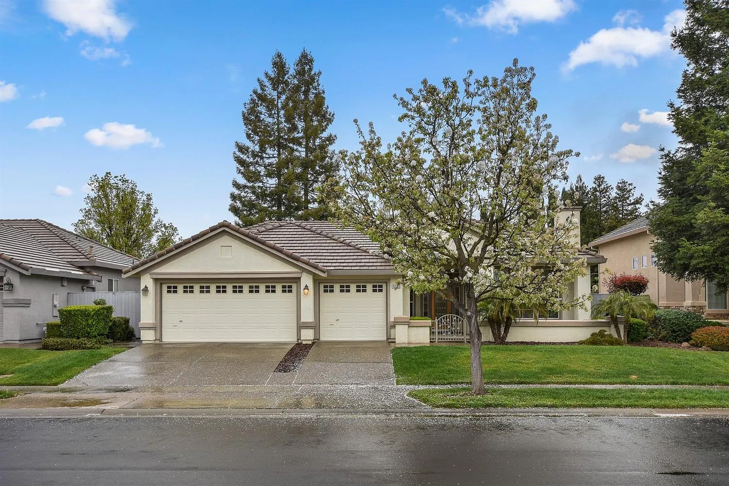 9283 Elberon Way photo 1