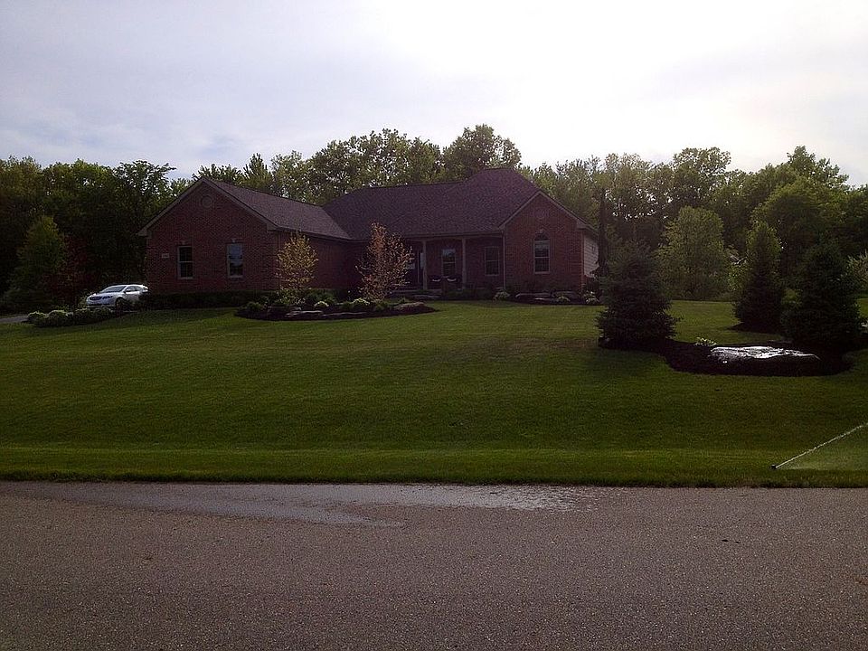 2nd image of 3360 Knoll Ct