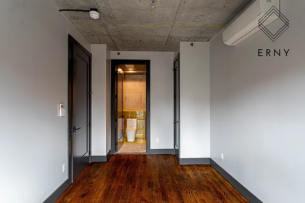 Rented by ERNY LLC | media 22