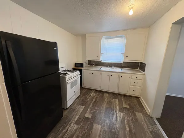 216 S Avenue I, Portales, NM