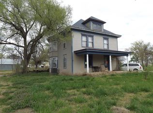 312 E New Hampshire St, Osborne, KS 67473