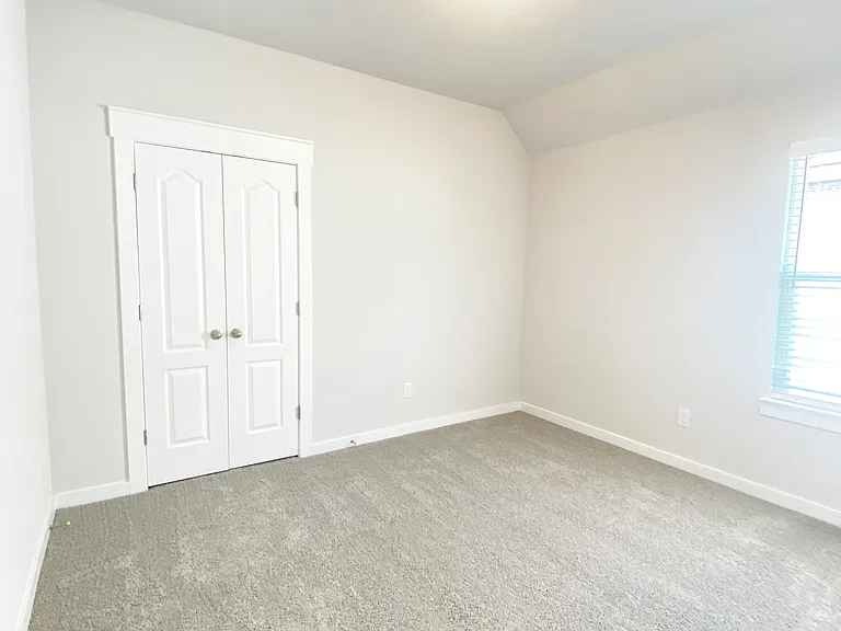 4011 Goldfinch Hvn — Photo 26