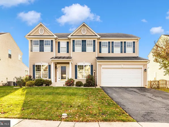 215 Greenwich Dr, Walkersville, MD 21793