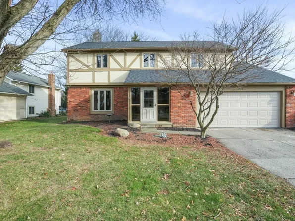 224 Baker Lake Dr, Westerville, OH 43081