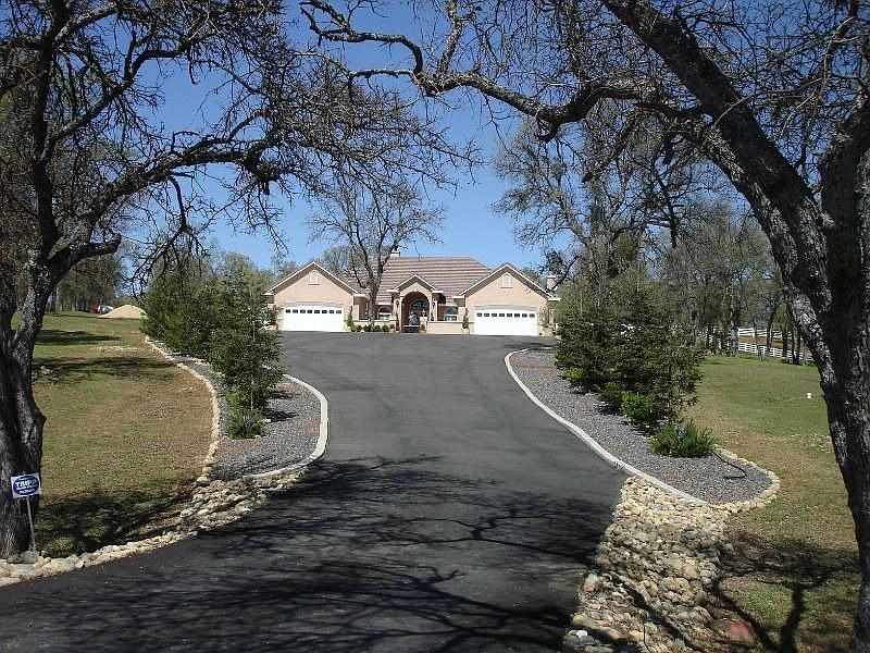 1st image of 3118 Blue Oak Dr